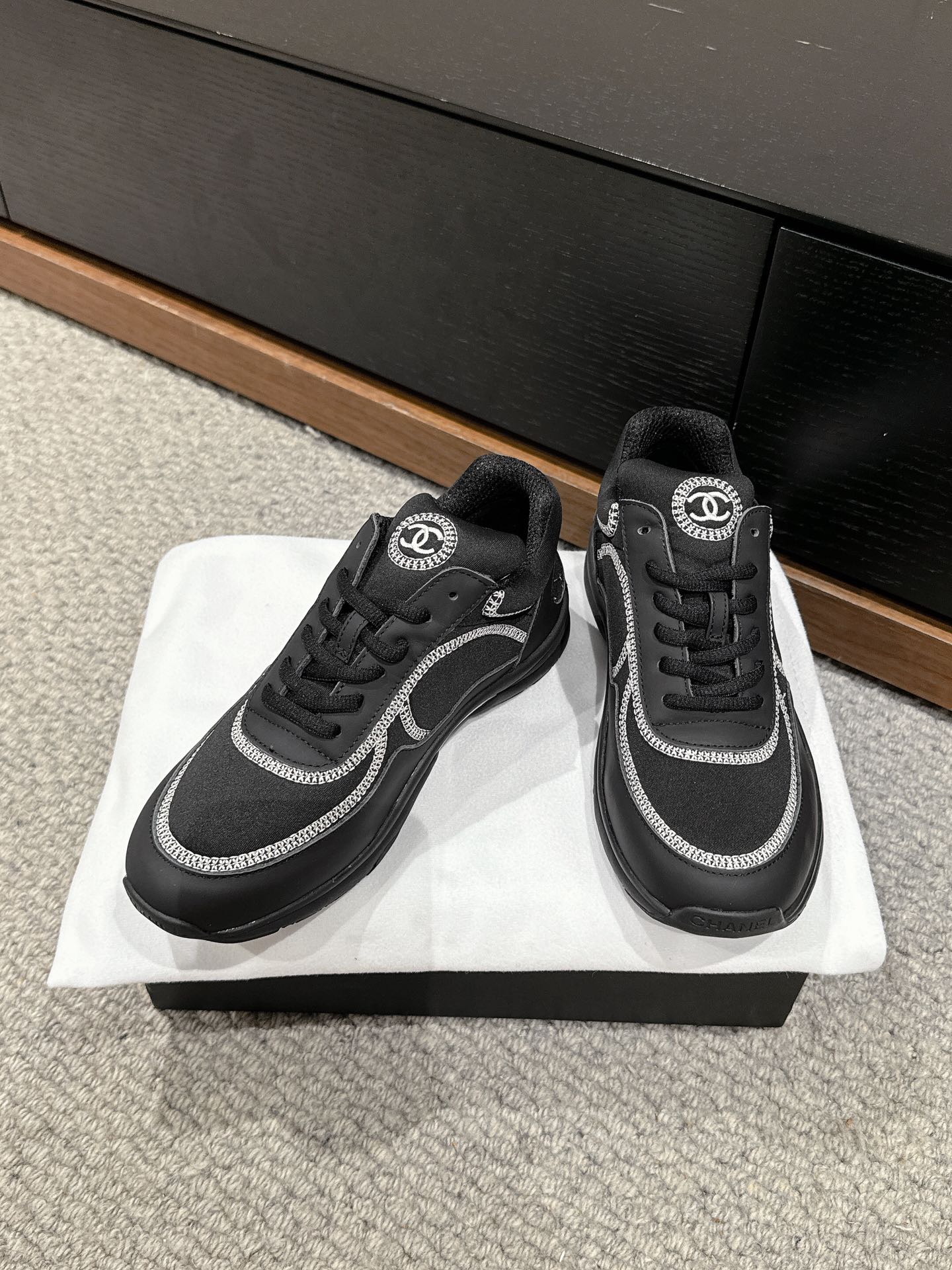 C-Sneakers