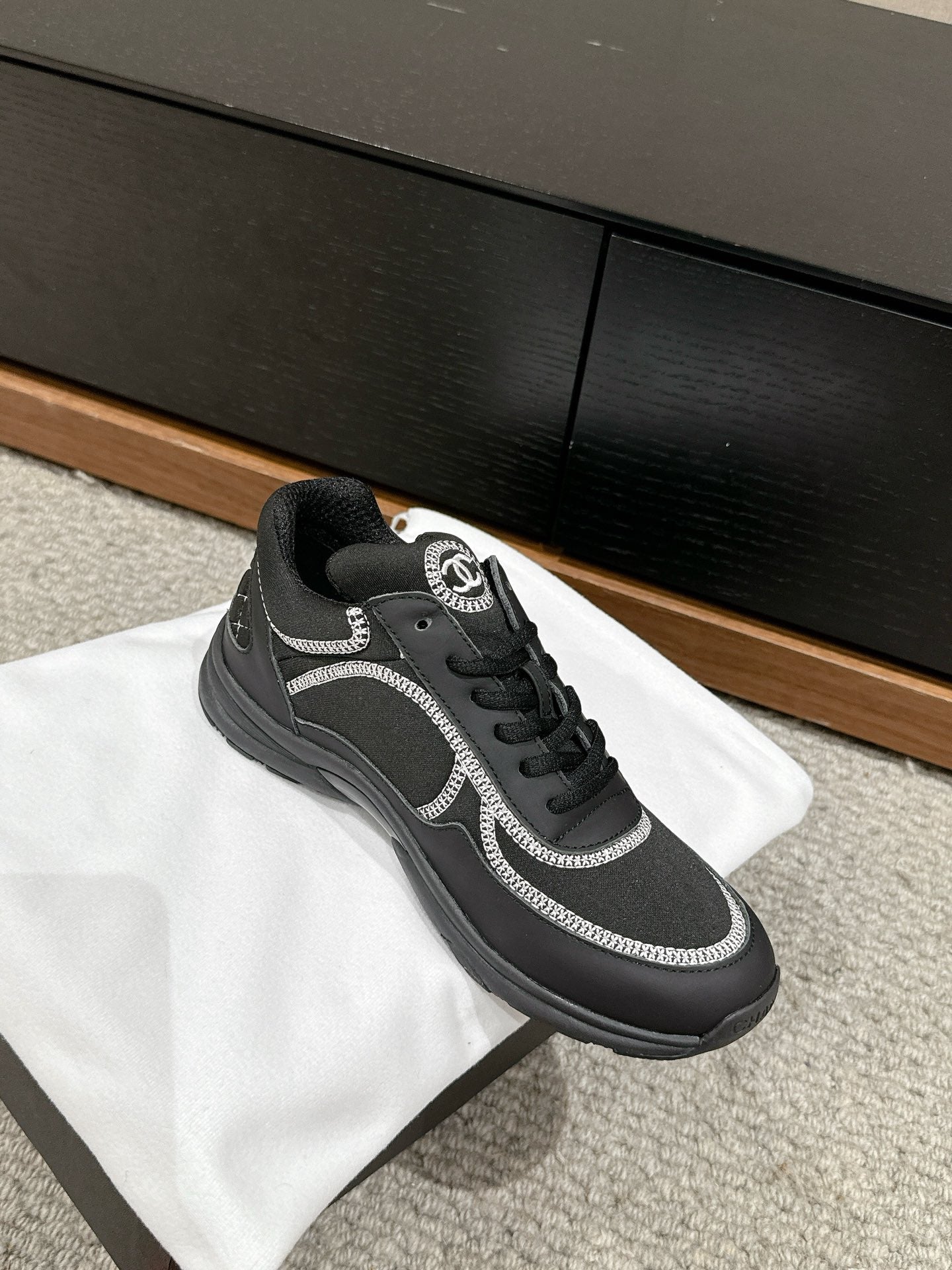 C-Sneakers