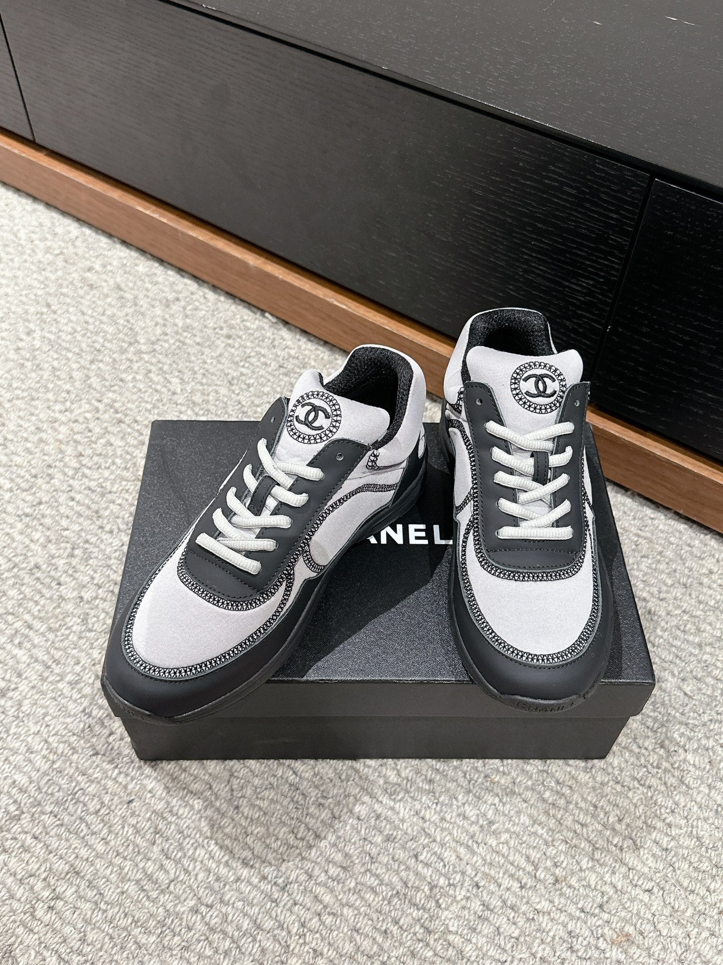 C-Sneakers