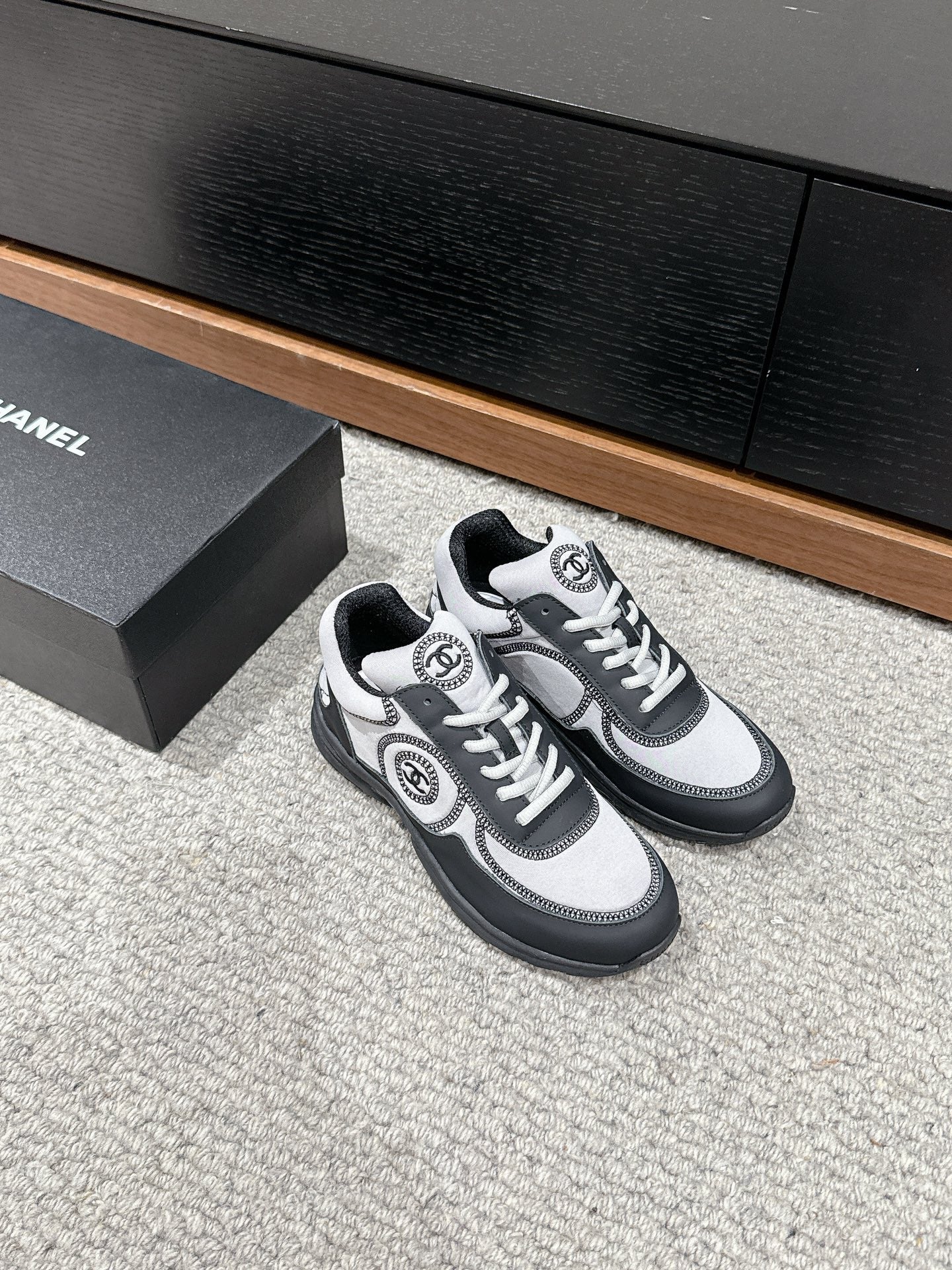 C-Sneakers