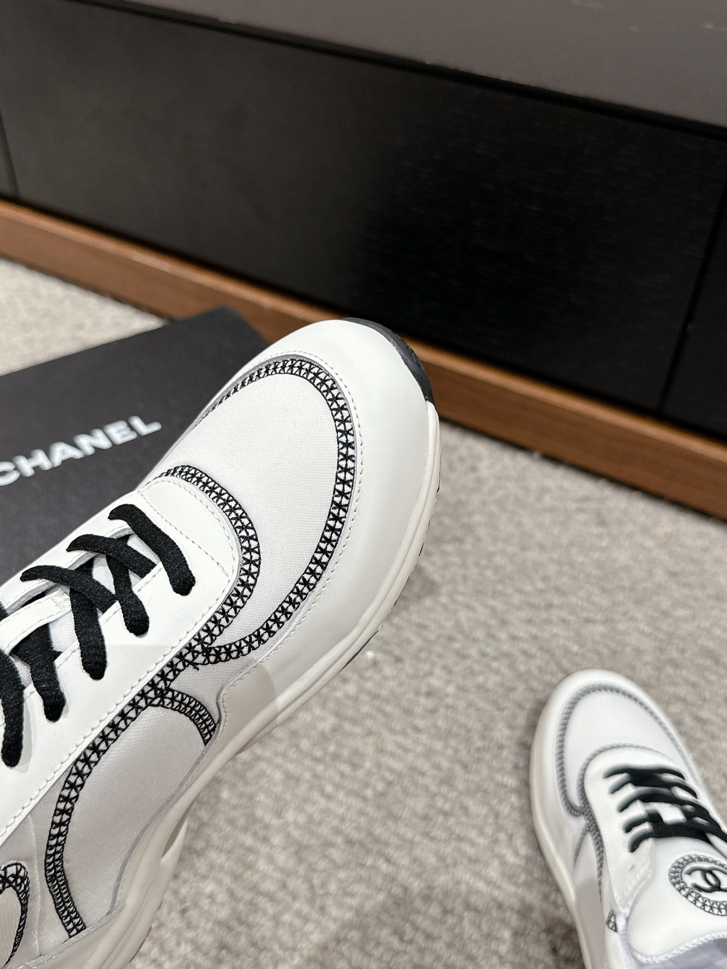 C-Sneakers
