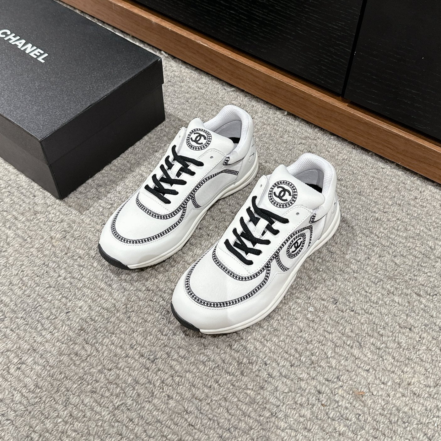 C-Sneakers