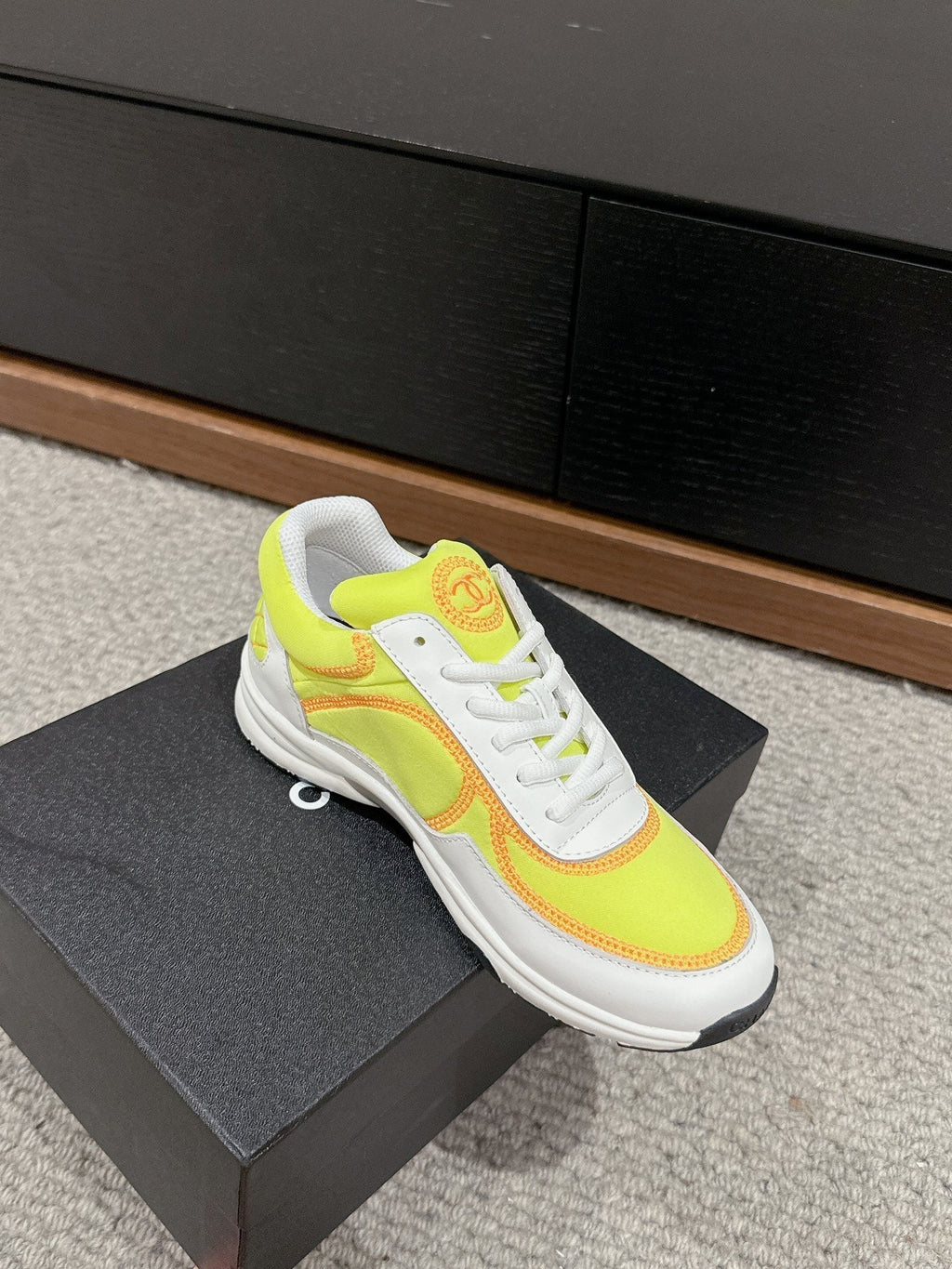C-Sneakers