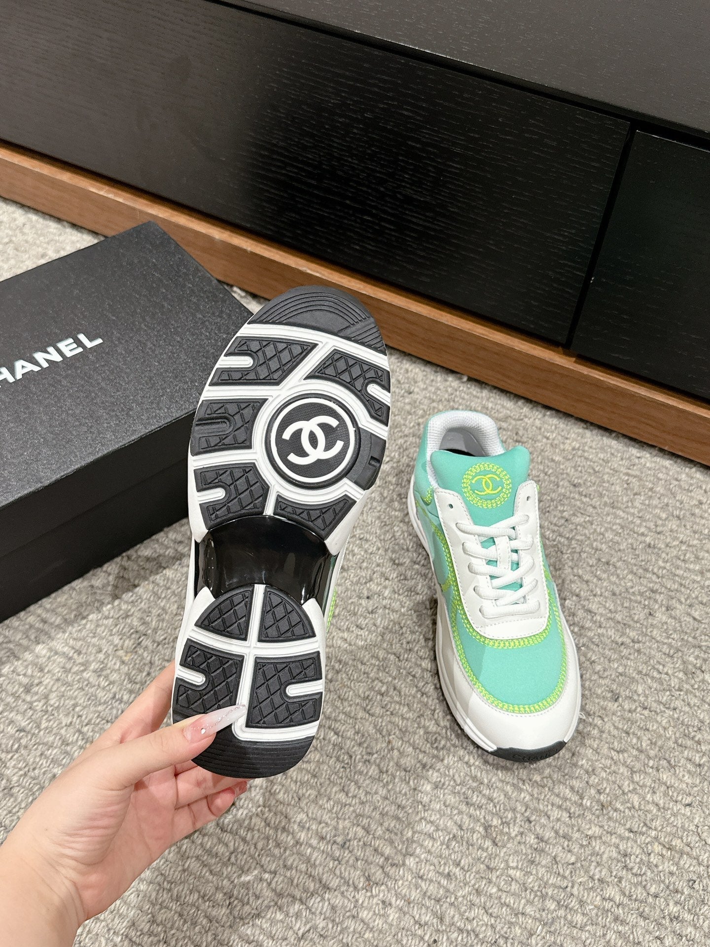 C-Sneakers