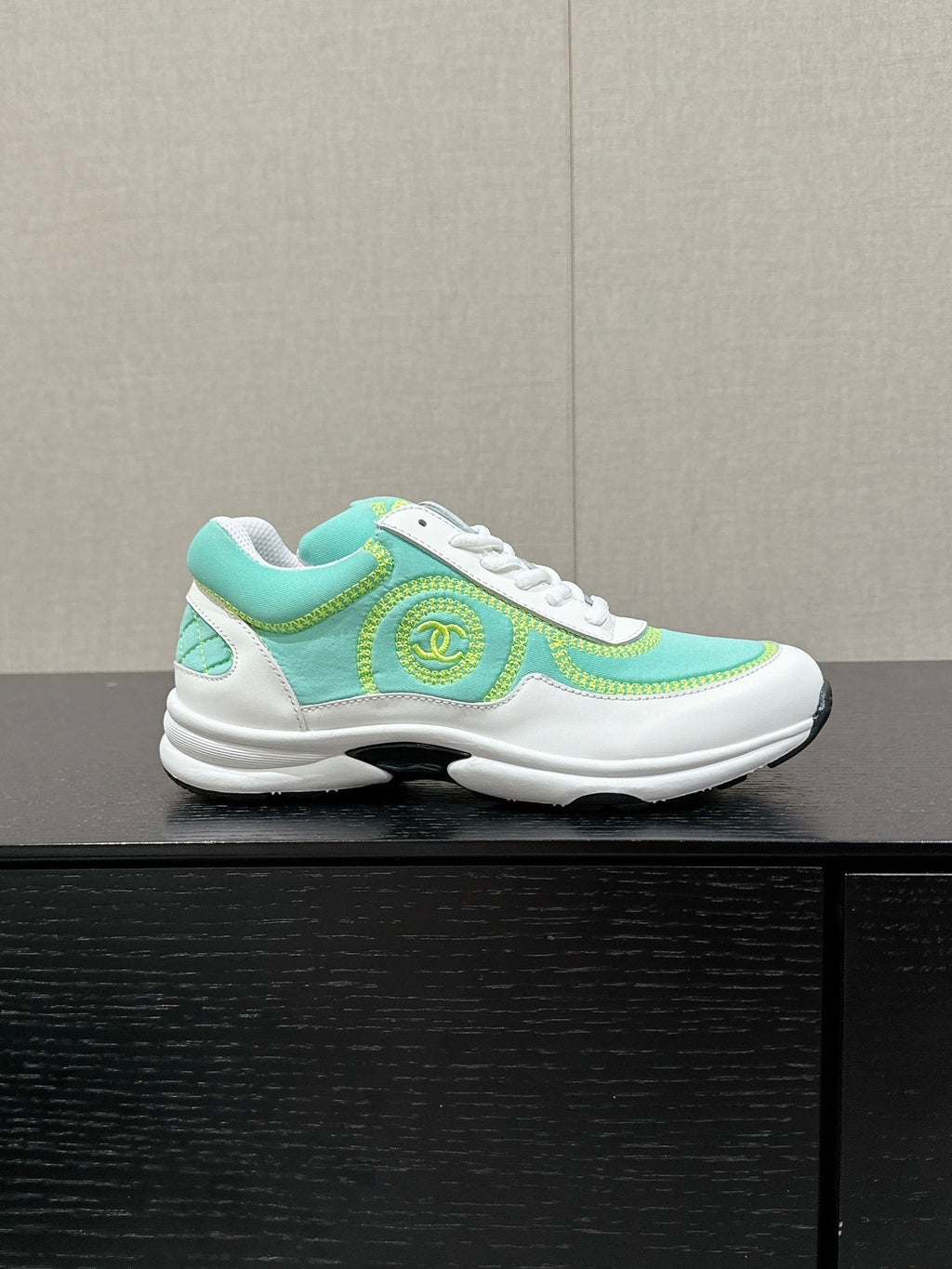 C-Sneakers