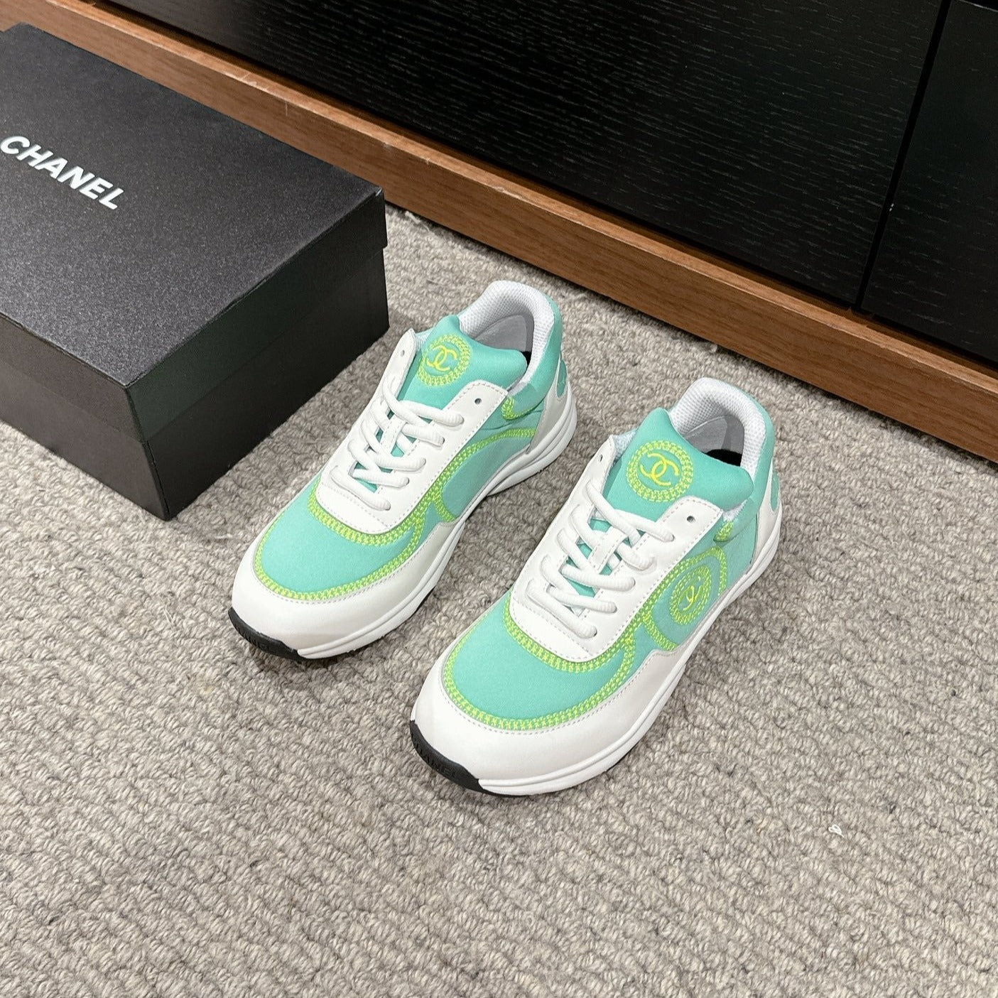 C-Sneakers