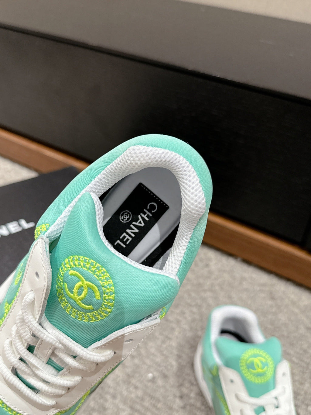 C-Sneakers