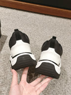 C-Sneakers