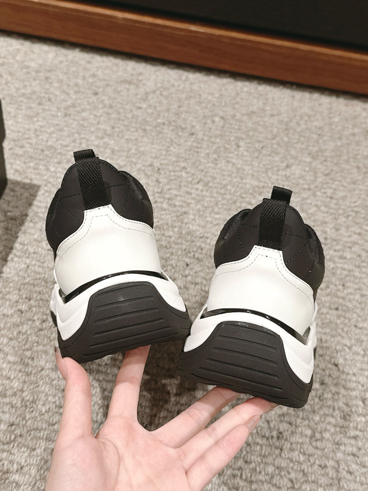 C-Sneakers