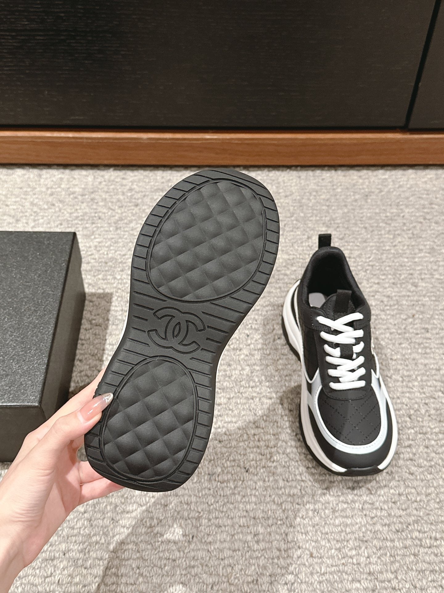 C-Sneakers