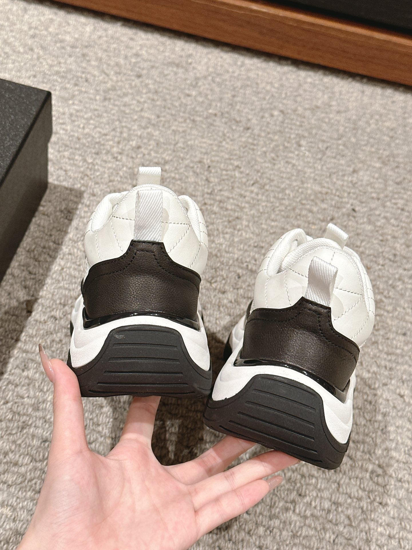 C-Sneakers