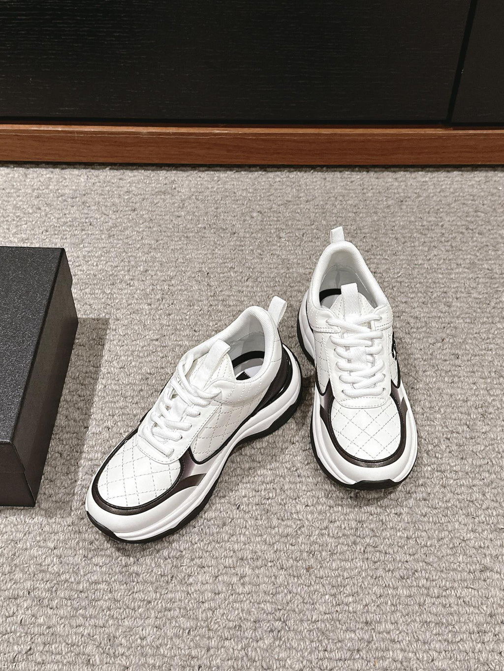 C-Sneakers