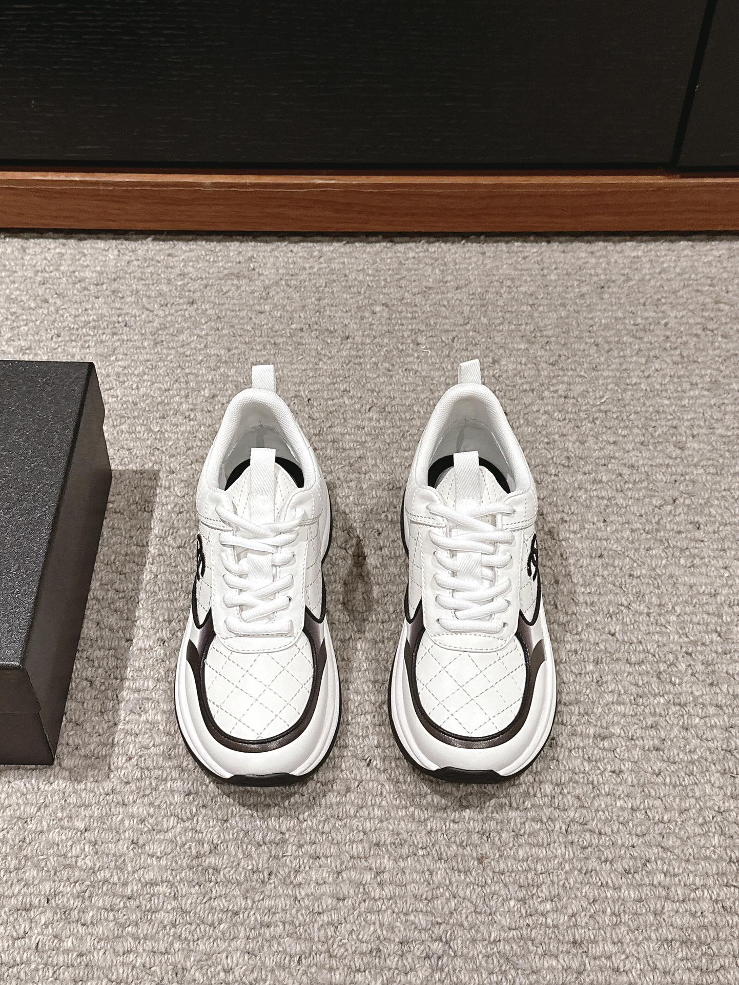 C-Sneakers