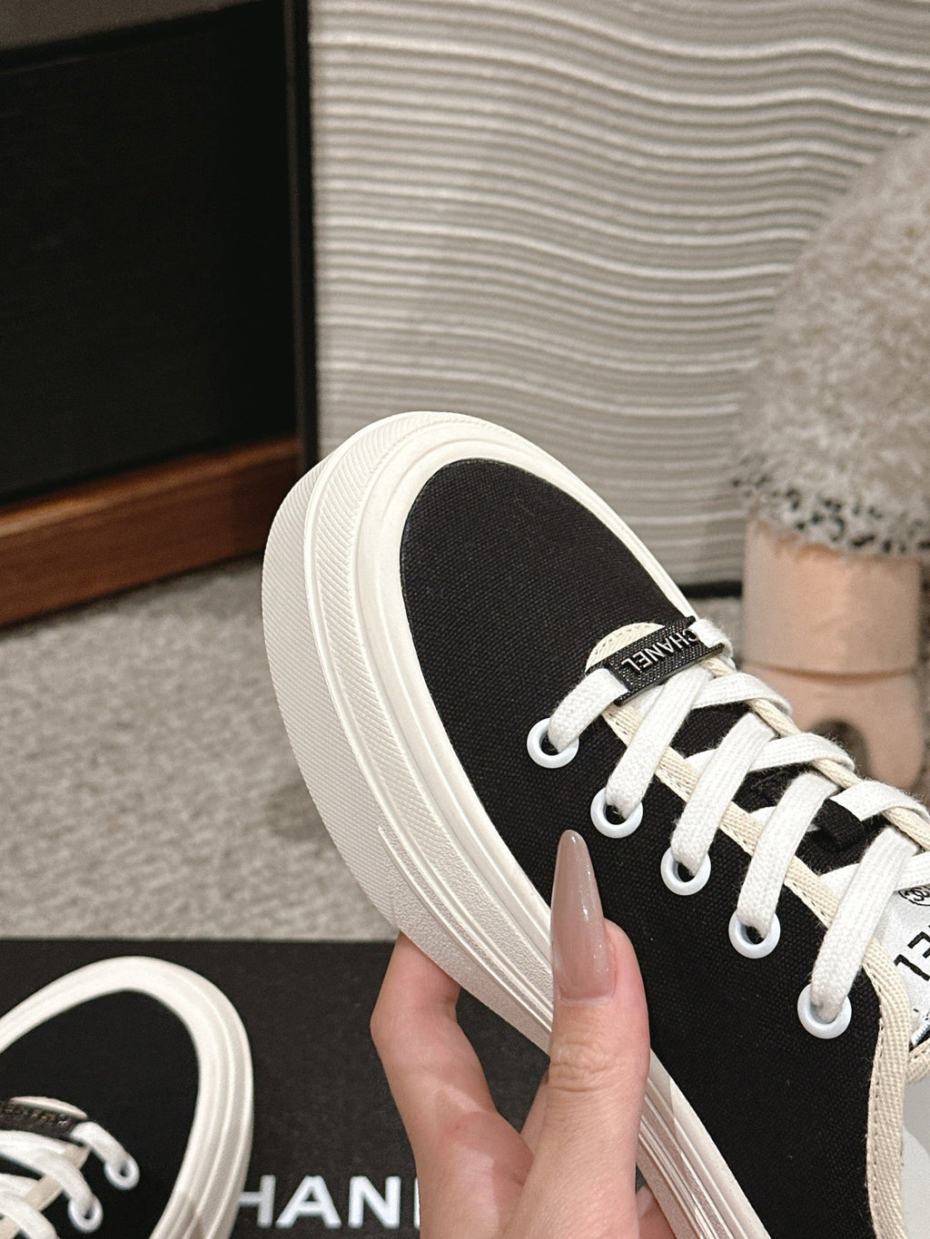 C-Sneakers