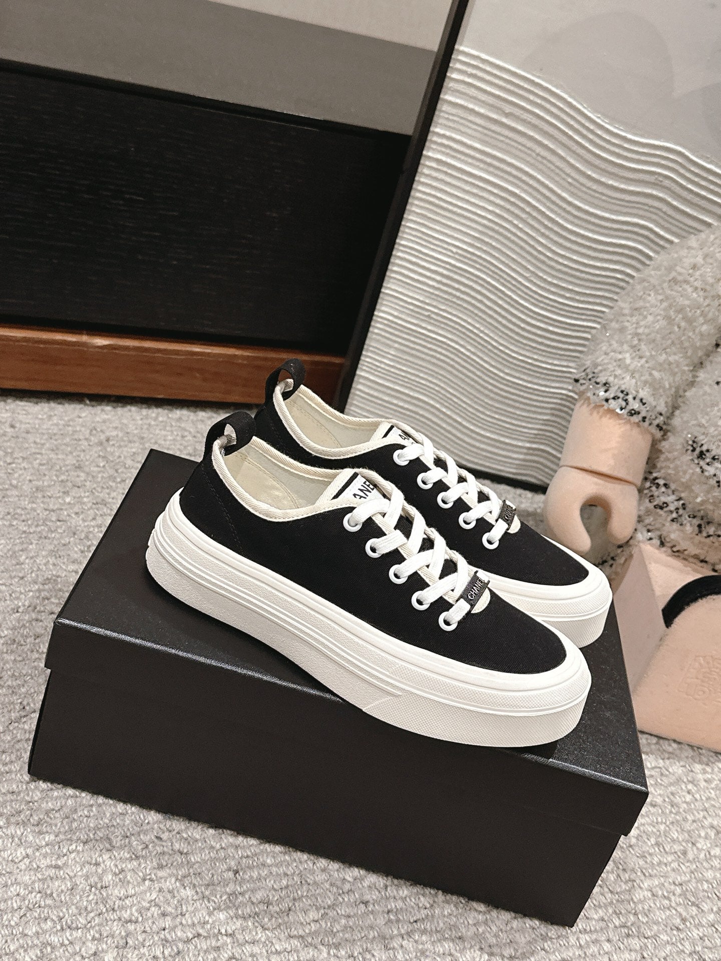 C-Sneakers