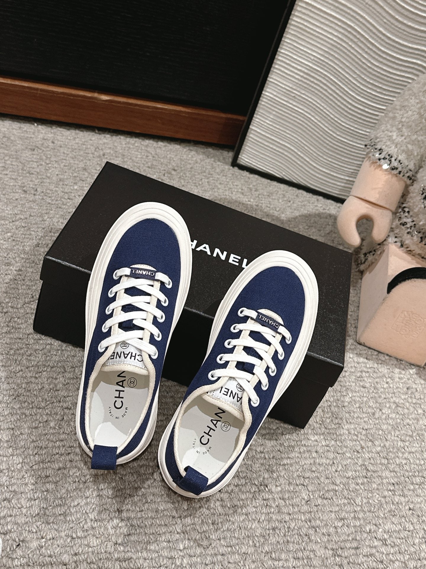 C-Sneakers