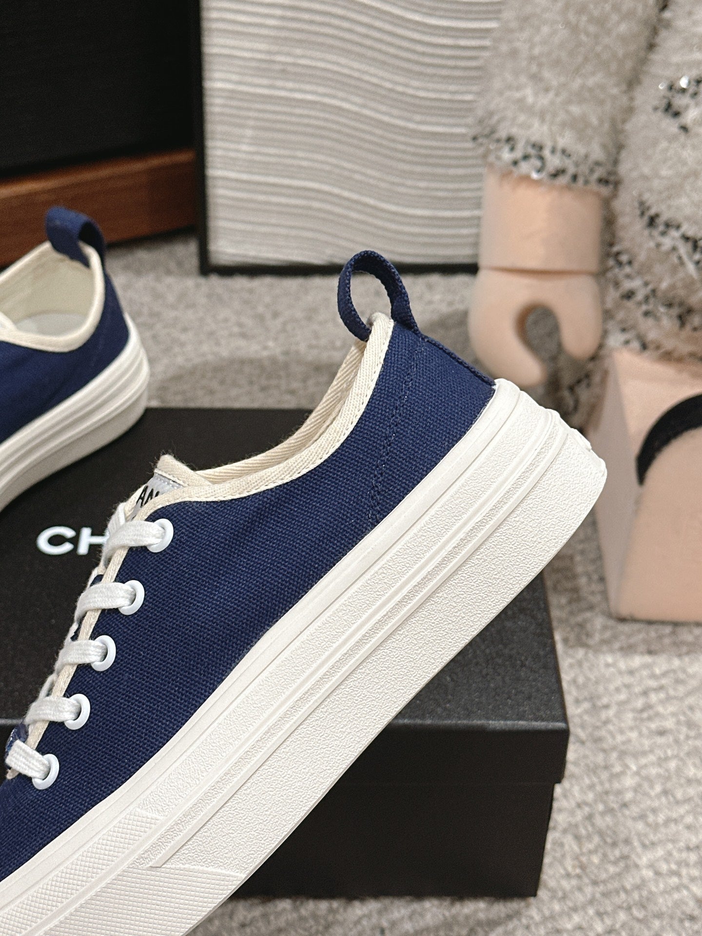 C-Sneakers