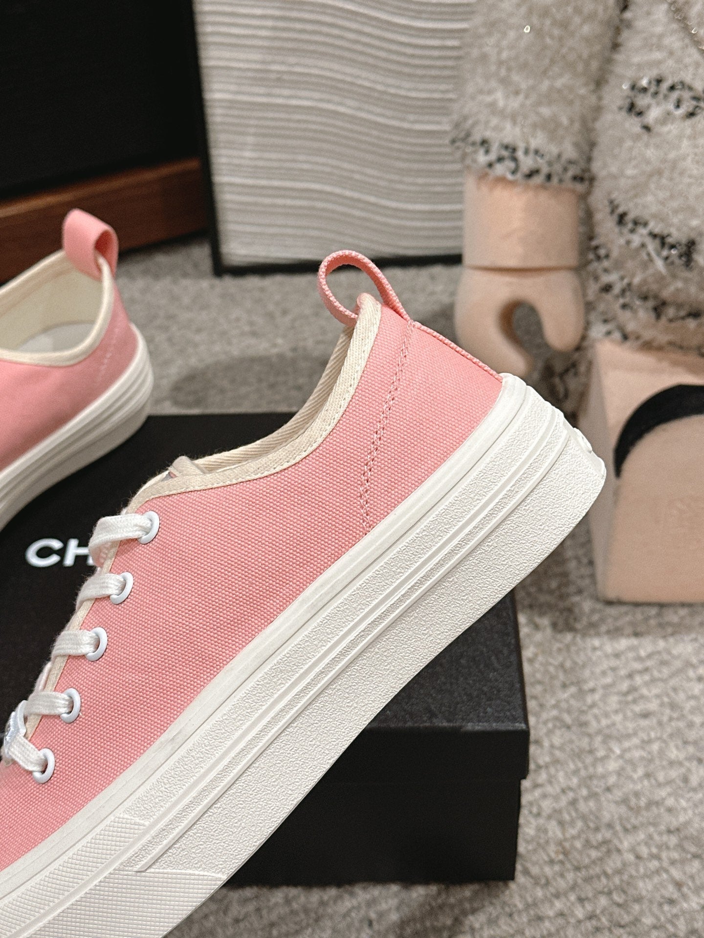 C-Sneakers