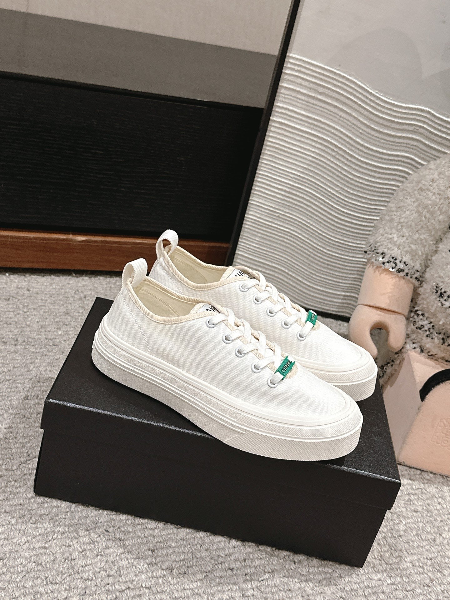 C-Sneakers