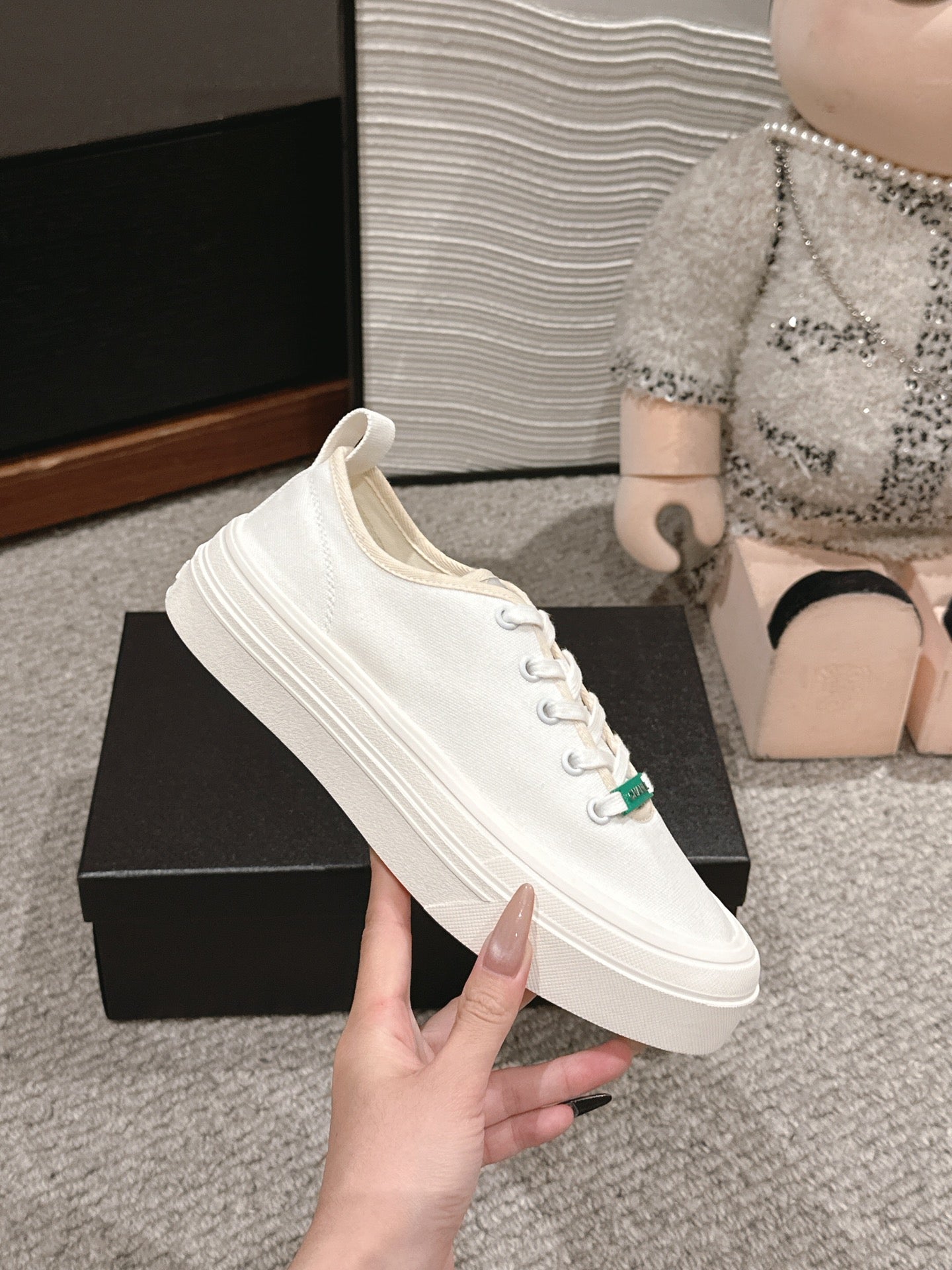 C-Sneakers