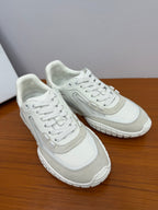 D-Sneakers