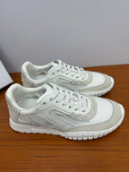 D-Sneakers