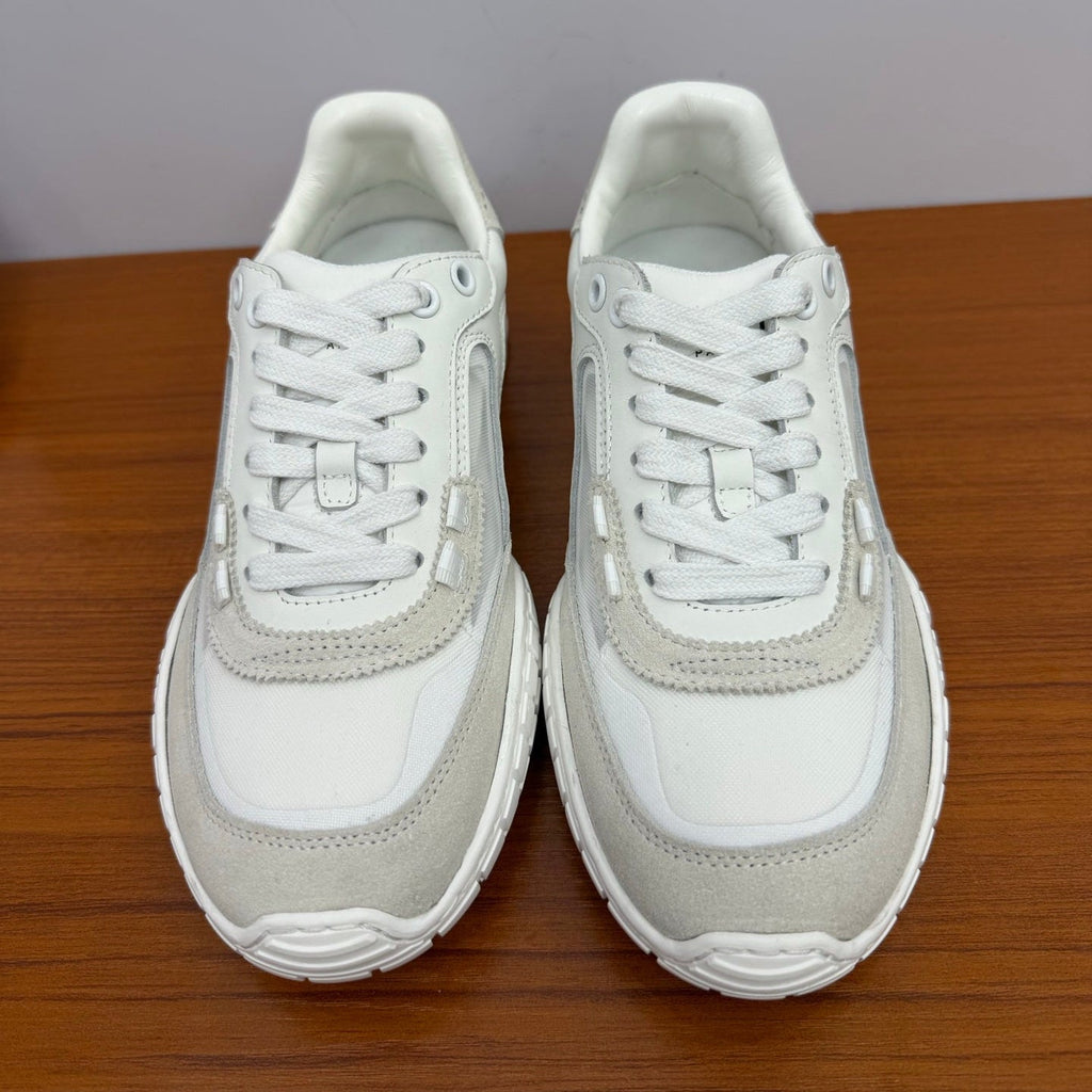D-Sneakers