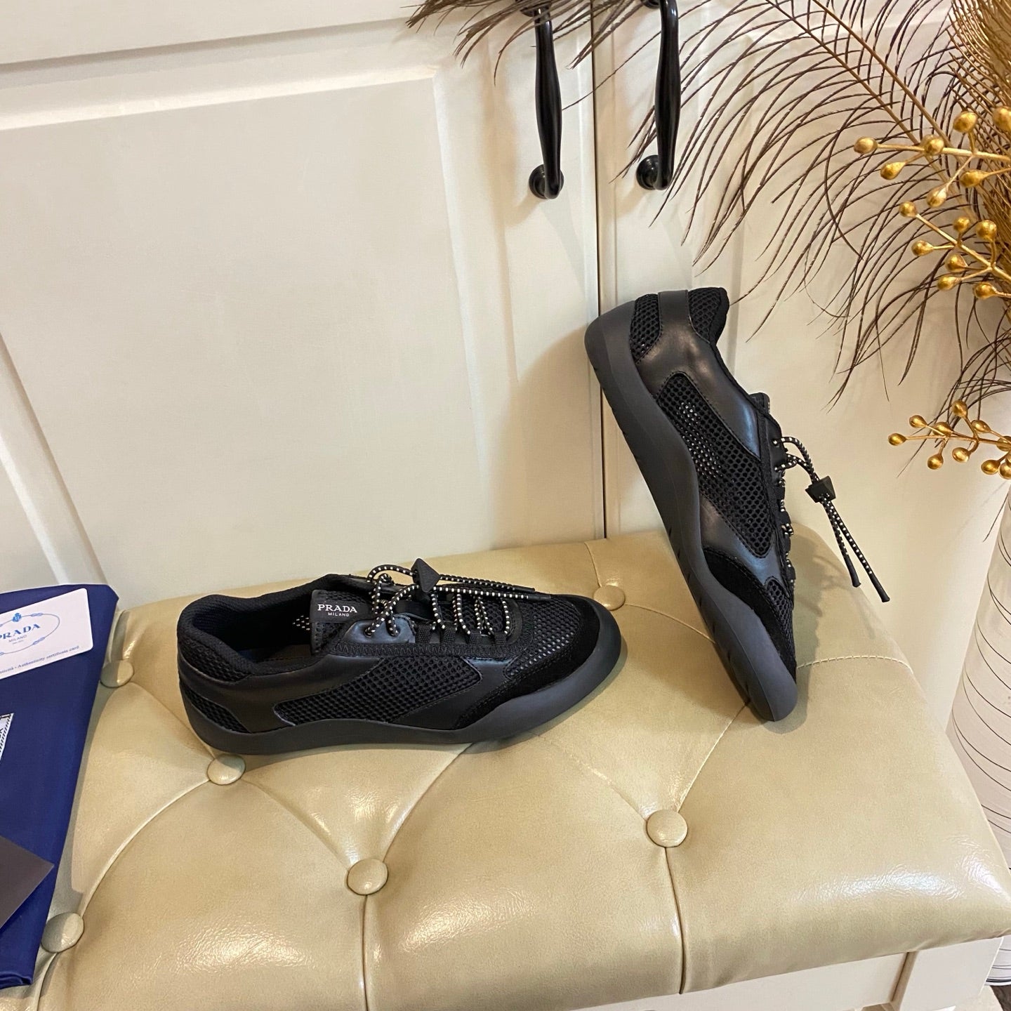 P-Sneakers