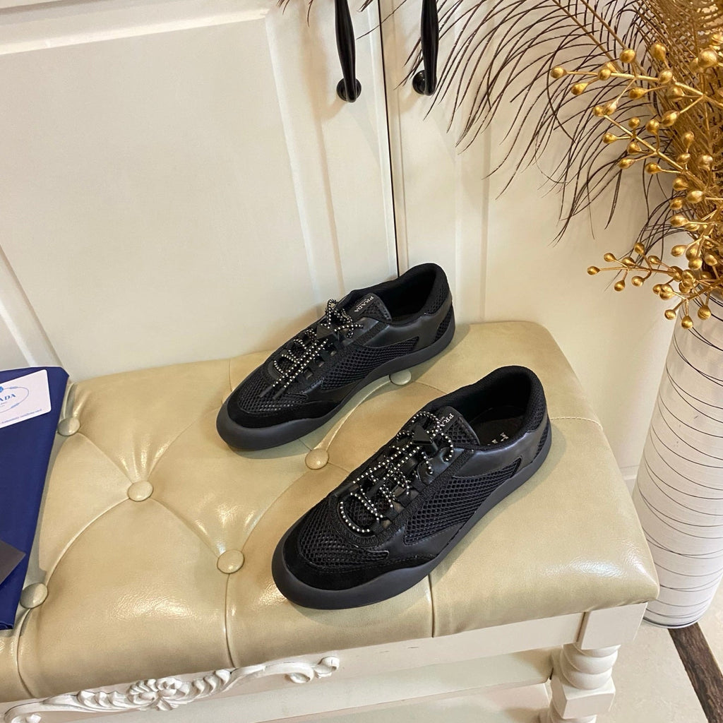 P-Sneakers