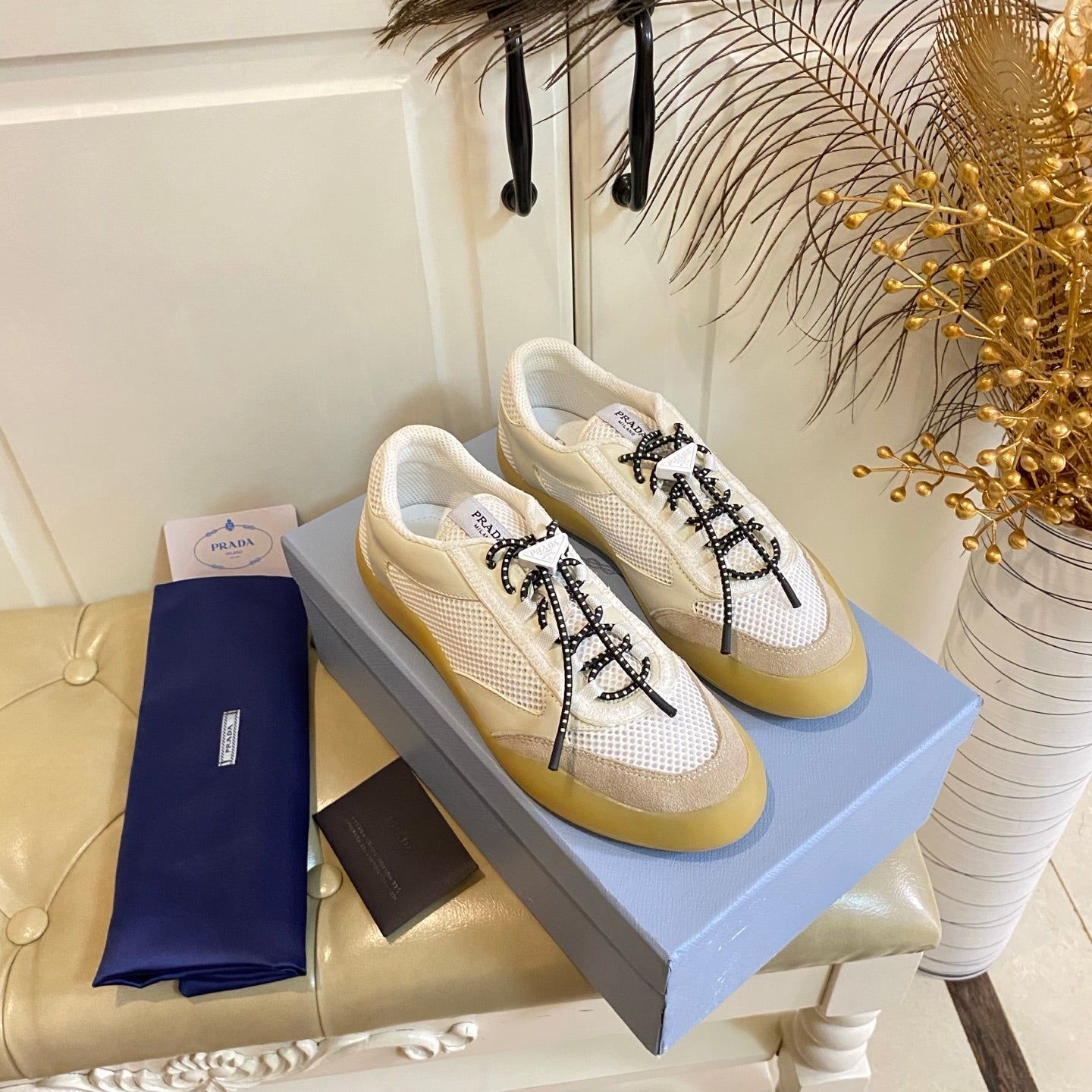 P-Sneakers