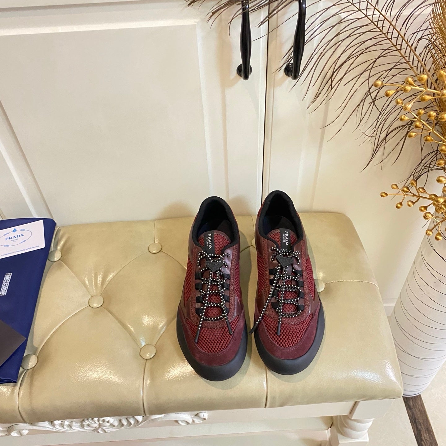 P-Sneakers