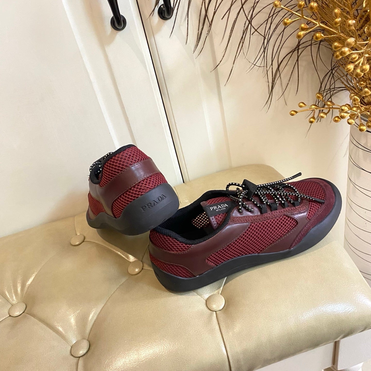 P-Sneakers