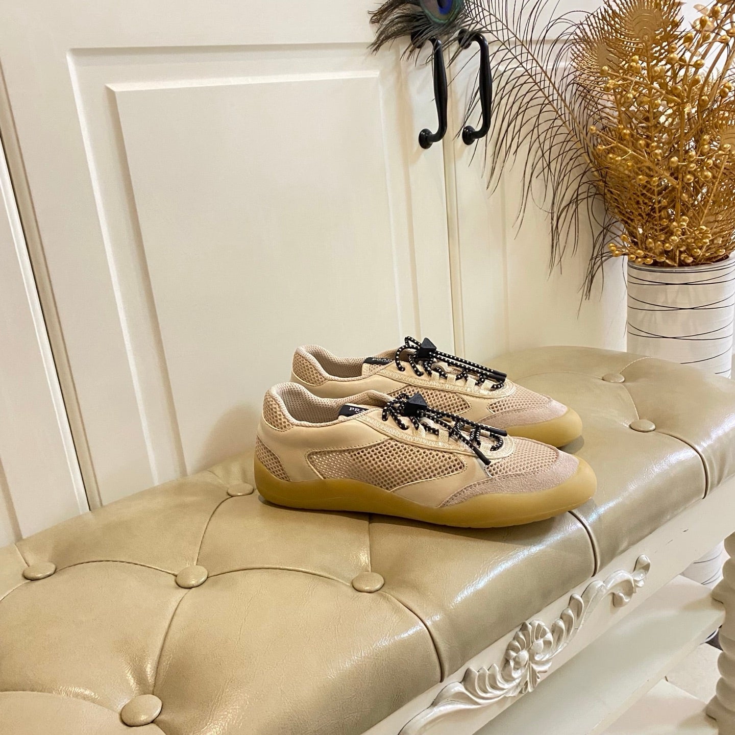 P-Sneakers