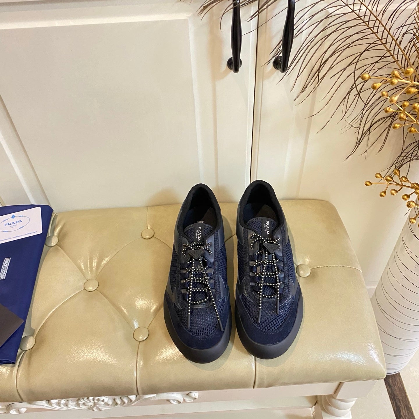 P-Sneakers