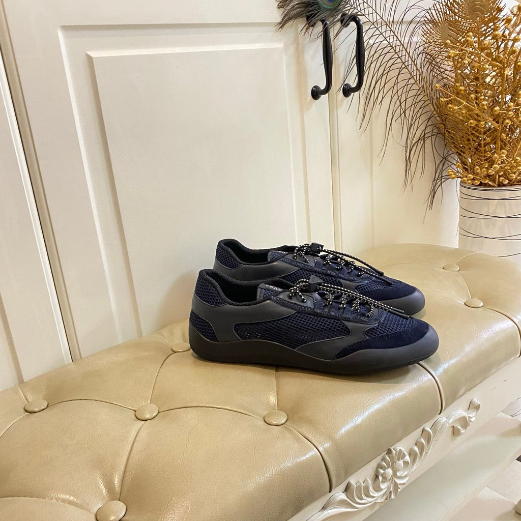 P-Sneakers
