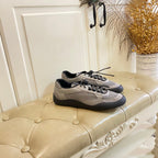 P-Sneakers