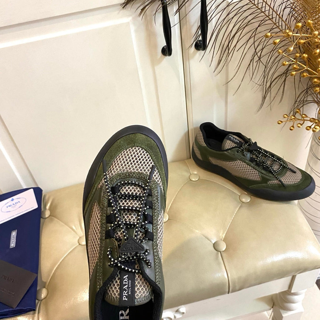 P-Sneakers