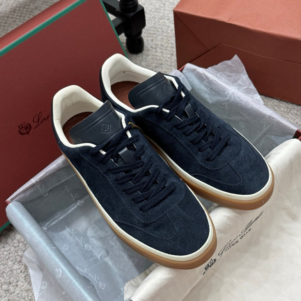 L-Sneakers