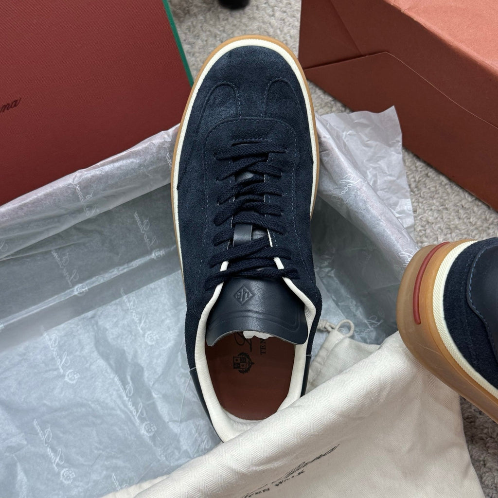 L-Sneakers