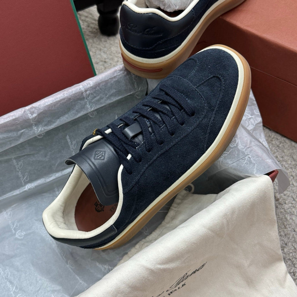 L-Sneakers