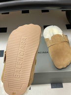 B-Sneakers