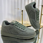 D-Sneakers