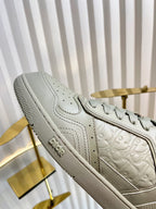 D-Sneakers