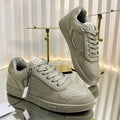 D-Sneakers