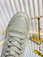 D-Sneakers