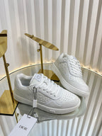 D-Sneakers