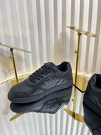 D-Sneakers