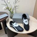 B-Sneakers