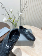 B-Sneakers