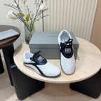 B-Sneakers